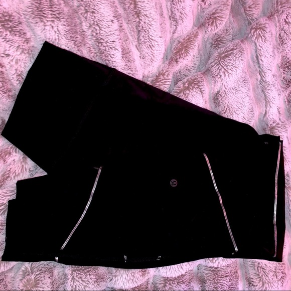 Lululemon legging 💕💕 - Picture 2 of 7